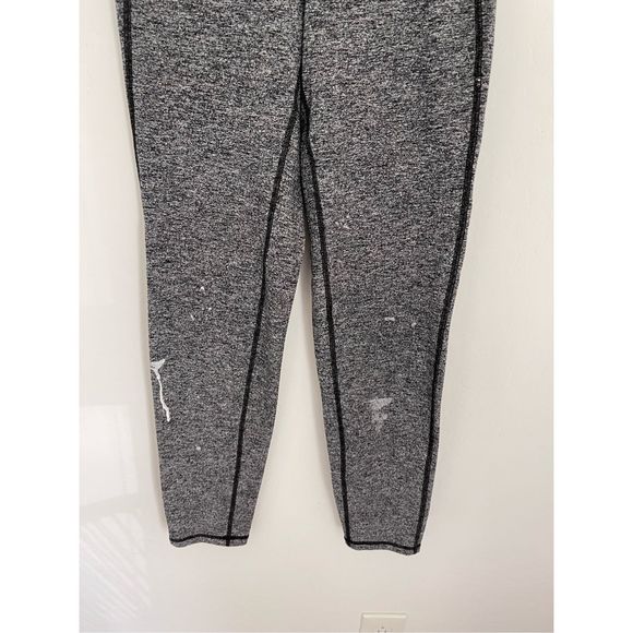 LULULEMON Gray Leggings Size 4 - Picture 2 of 5
